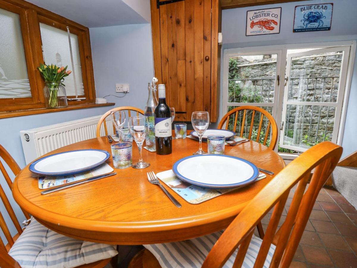 Riverdance Cottage Lyme Regis Exteriör bild