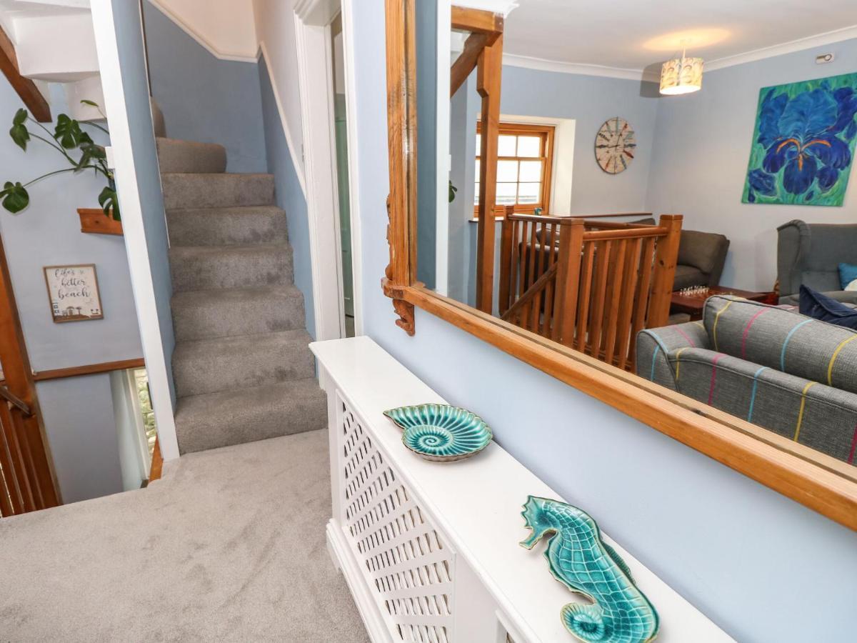 Riverdance Cottage Lyme Regis Exteriör bild