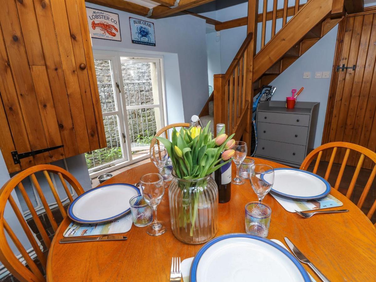 Riverdance Cottage Lyme Regis Exteriör bild